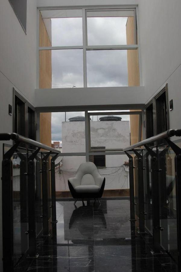 Apartasuite Edificio Monir โบโกตา ภายนอก รูปภาพ
